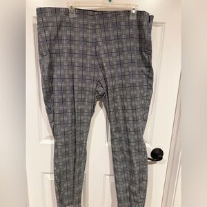 OLD NAVY WOMENS BLACK AND WHITE PLAID PIXIE STRAIGHT LEG PANTS SIZE 18 SIDE ZIP